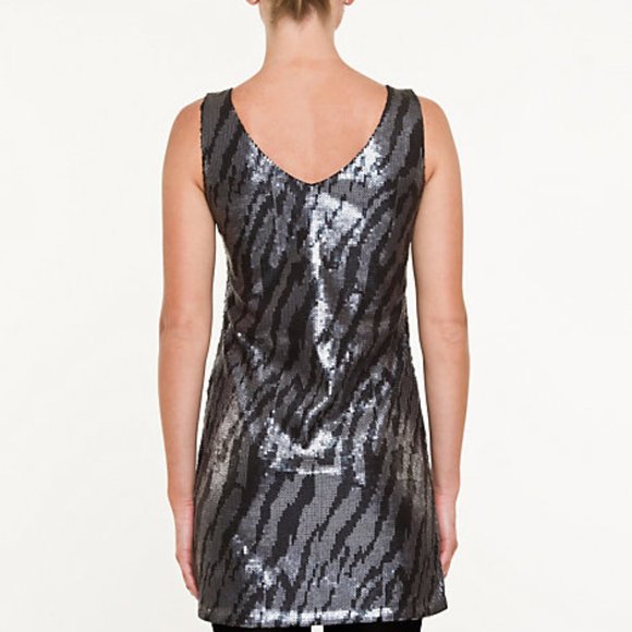 New sequin dress - Picture 4 of 7